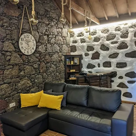 Casa Leon * クルス・デ・テヘーダ