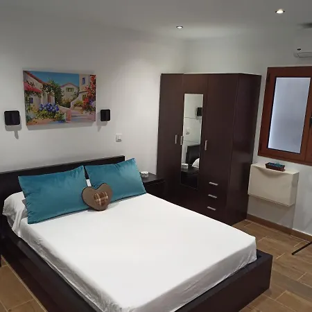 Casa Leon Апартаменты *