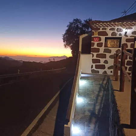 Casa Leon Daire Tejeda (Gran Canaria)